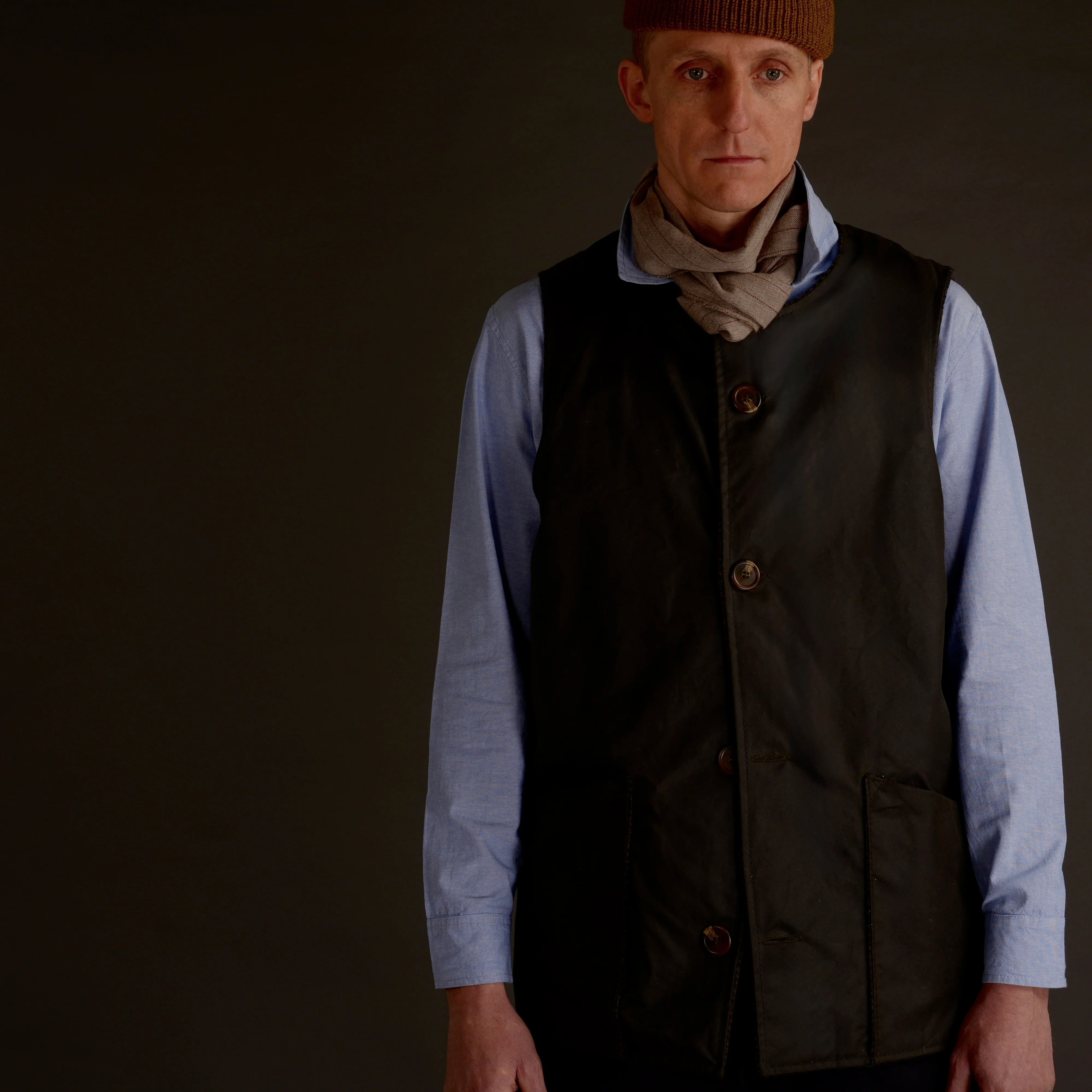 Norfolk Wax Jerkin in Dark Olive - Image 10
