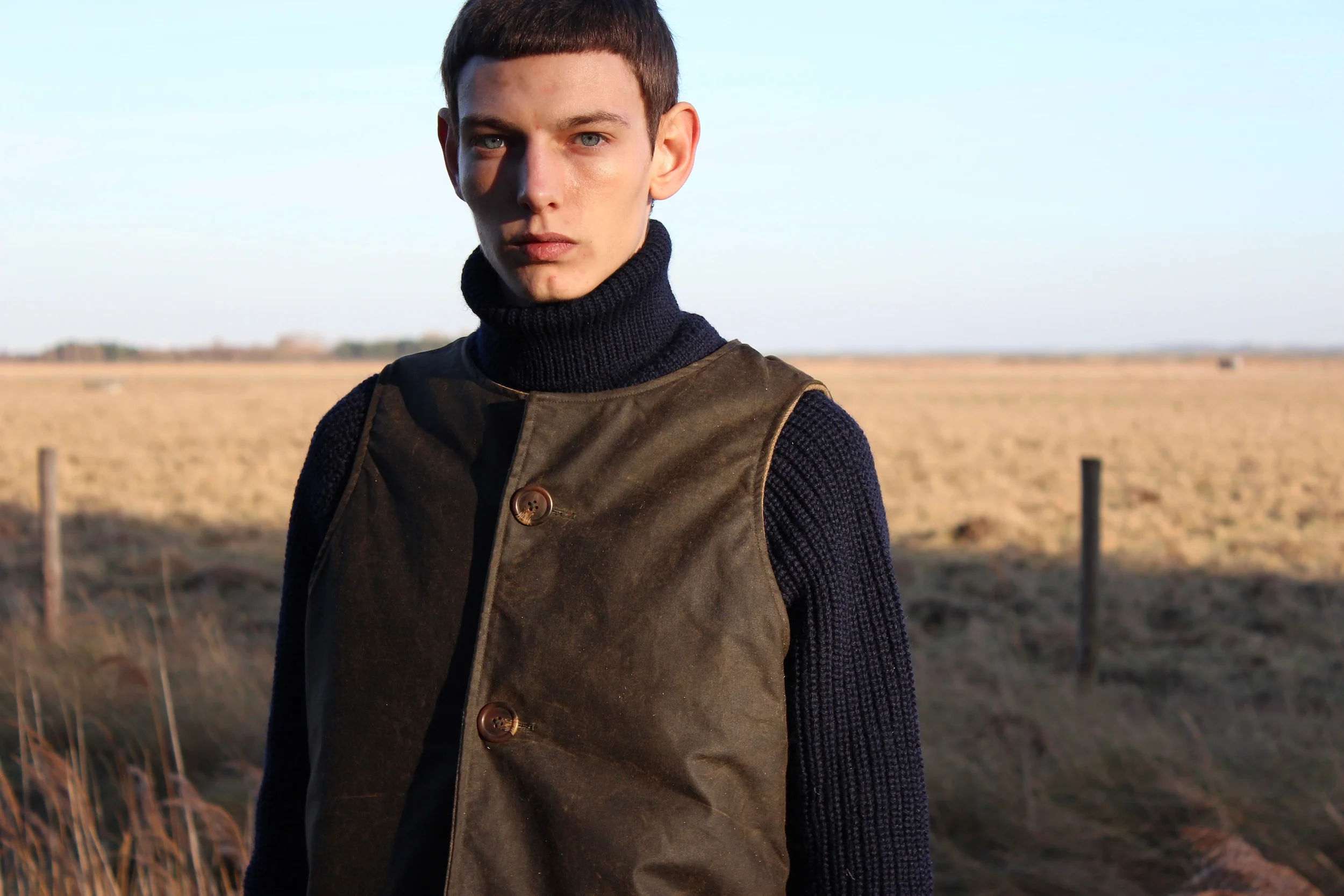 Norfolk Wax Jerkin in Dark Olive - Image 7