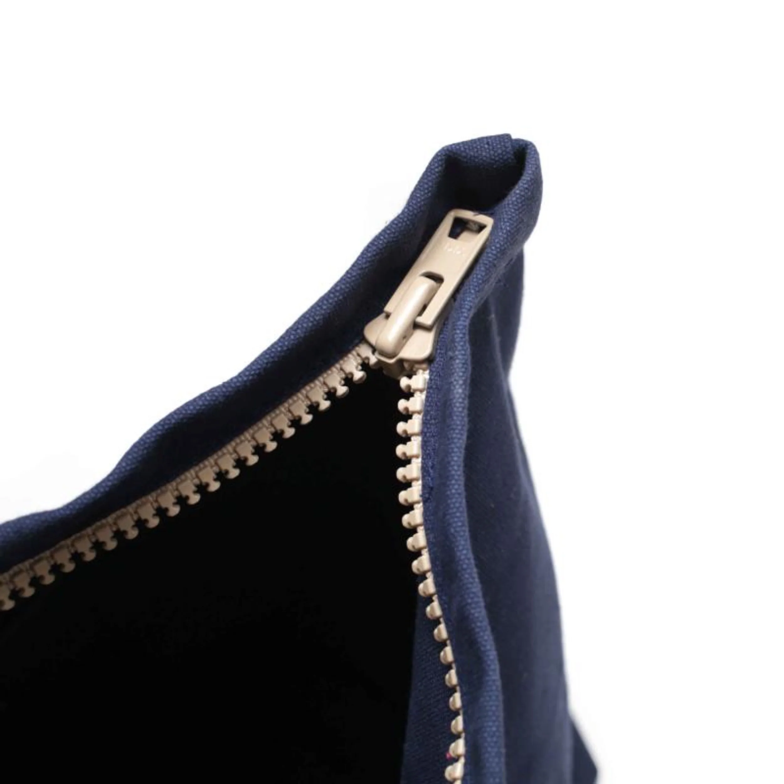 Sturdy Zip Traveller - Image 5